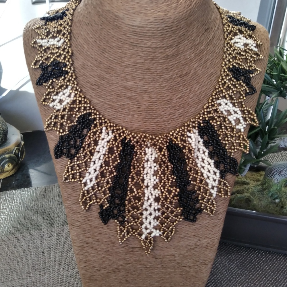 ARTISANAL BEADED BIB NECKLACE HANDMADE ECUADOR